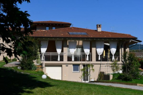 Appartamento seminterrato Villa Sveva Franciacorta Ome